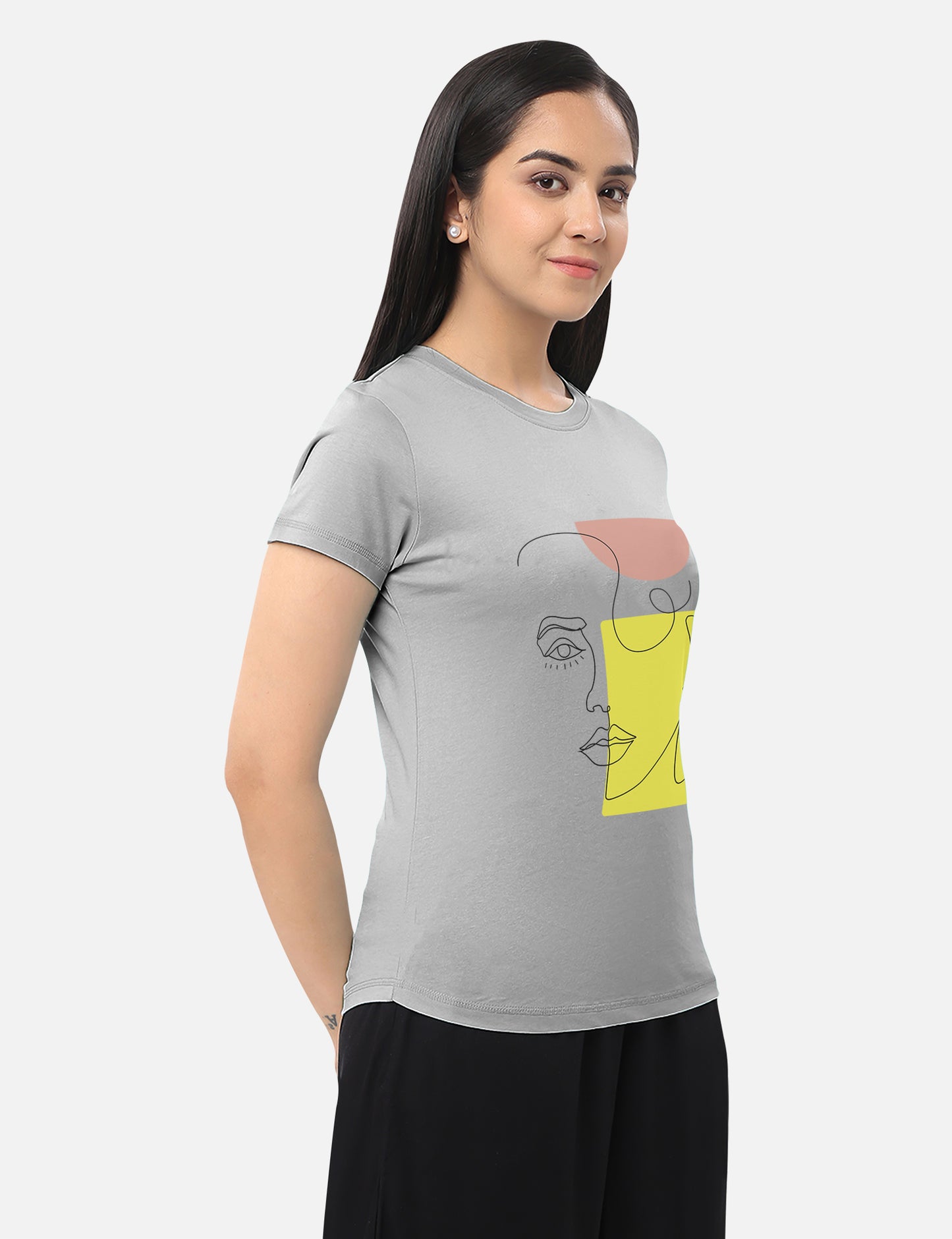 Stylish grey T-shirt for women, featuring a classic color and comfortable fit, ideal for casual and versatile outfits, available online